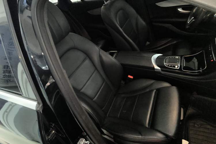 Used Mercedes-Benz GLC 2021 GLC 260 L 4MATIC Dynamic Edition Right Front Seat