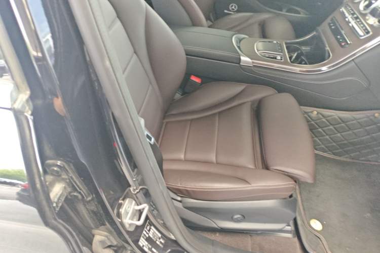 Used Mercedes-Benz GLC 2021 GLC 260 L 4MATIC Luxury Model Right Front Seat