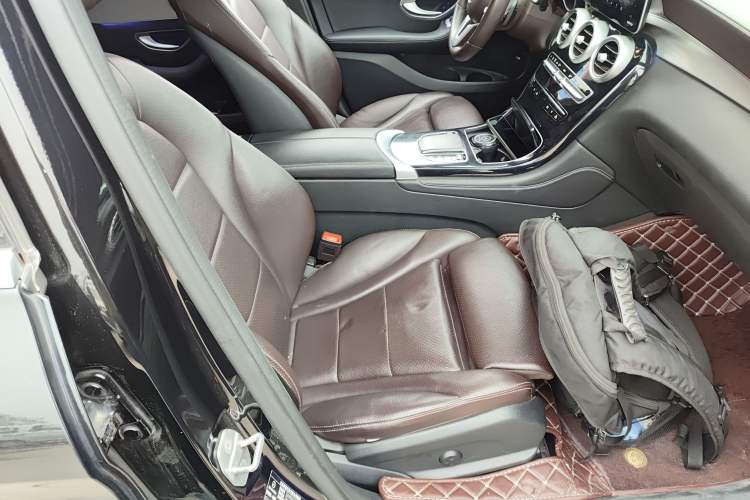 Used Mercedes-Benz GLC 2021 GLC 260 L 4MATIC Dynamic Edition Right Front Seat