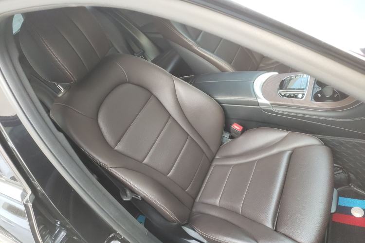 Used Mercedes-Benz GLC 2021 GLC 260 L 4MATIC Luxury Model Right Front Seat