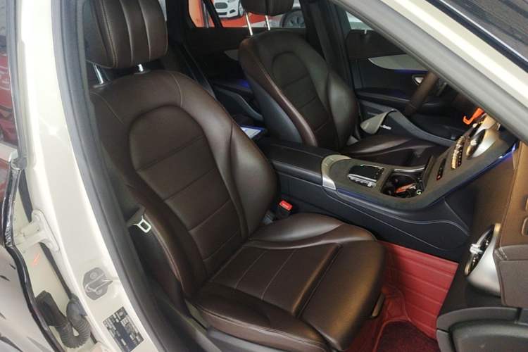 Used Mercedes-Benz GLC 2021 GLC 260 L 4MATIC Dynamic Edition Right Front Seat