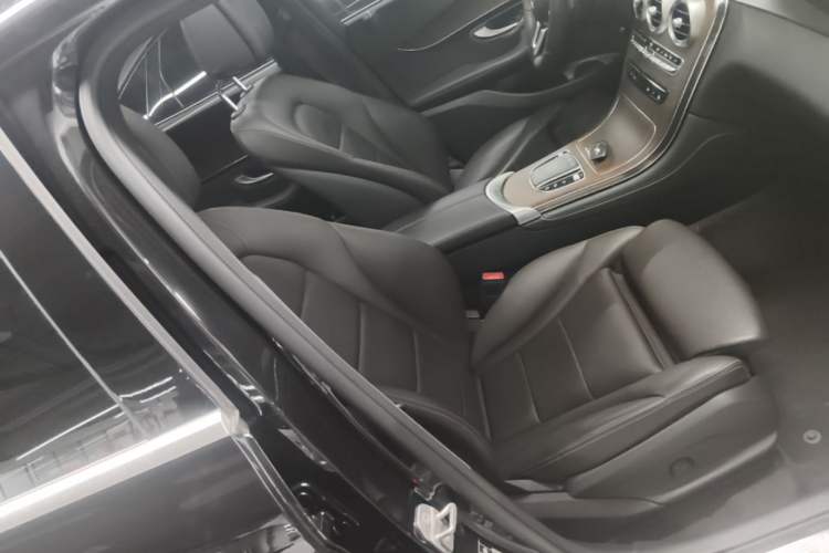 Used Mercedes-Benz GLC 2021 GLC 300 L 4MATIC Dynamic Model Right Front Seat