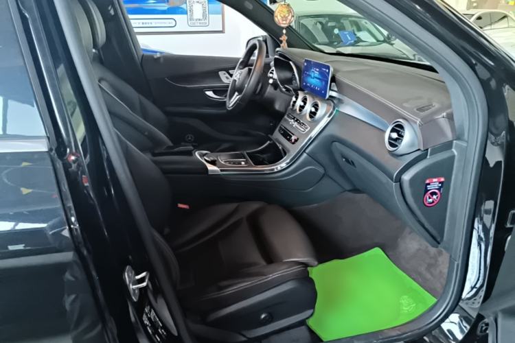 Used Mercedes-Benz GLC 2021 GLC 260 L 4MATIC Luxury Model Right Front Seat