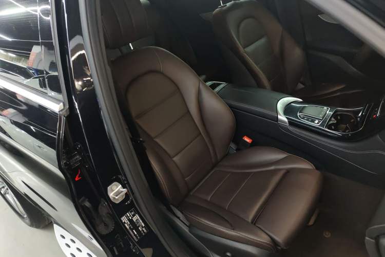 Used Mercedes-Benz GLC 2021 GLC 260 L 4MATIC Dynamic Edition Right Front Seat