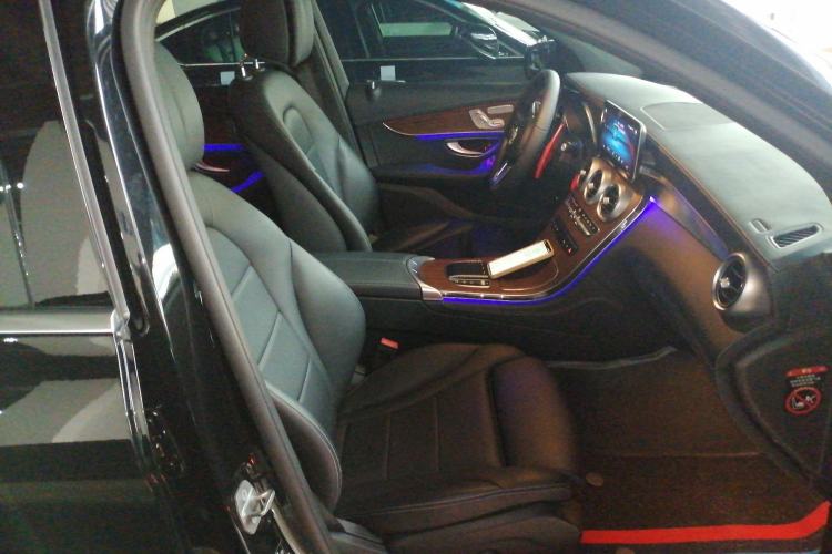 Used Mercedes-Benz GLC 2021 GLC 300 L 4MATIC Dynamic Model Right Front Seat