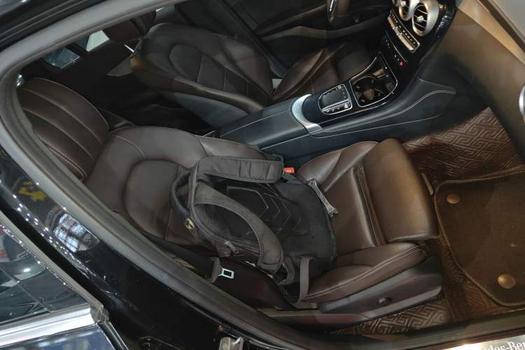Used Mercedes-Benz GLC 2021 GLC 260 L 4MATIC Dynamic Edition Right Front Seat