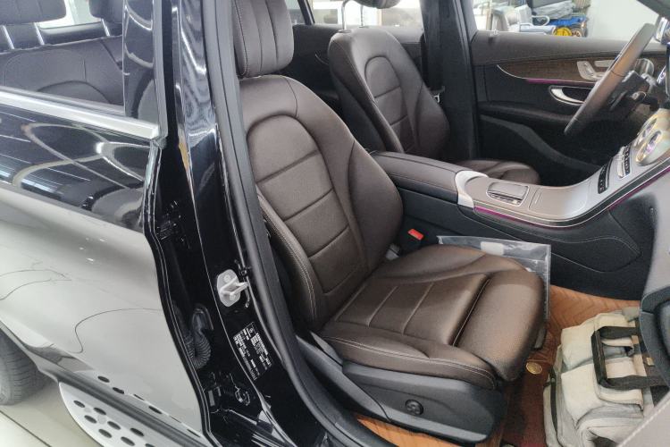 Used Mercedes-Benz GLC 2021 GLC 300 L 4MATIC Dynamic Model Right Front Seat