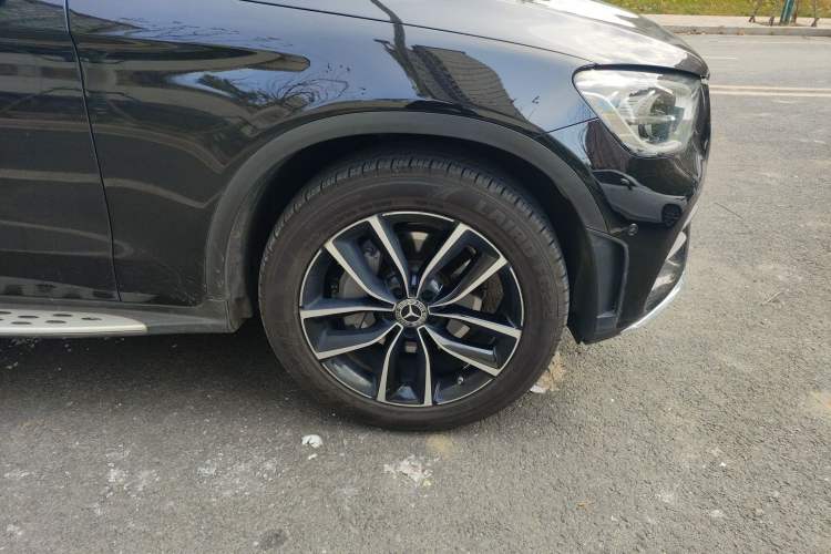 Used Mercedes-Benz GLC 2021 GLC 300 L 4MATIC Dynamic Model Right Front Wheel Hub
