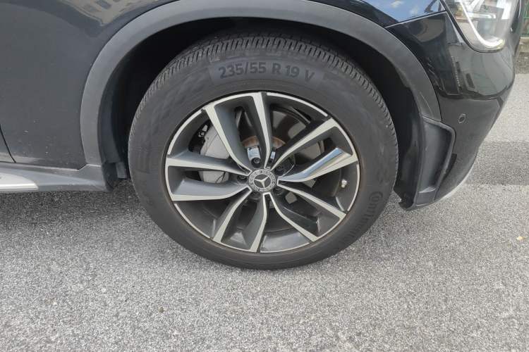 Used Mercedes-Benz GLC 2021 GLC 260 L 4MATIC Luxury Model Right Front Wheel Hub