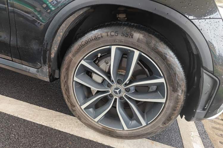 Used Mercedes-Benz GLC 2021 GLC 260 L 4MATIC Luxury Model Right Front Wheel Hub