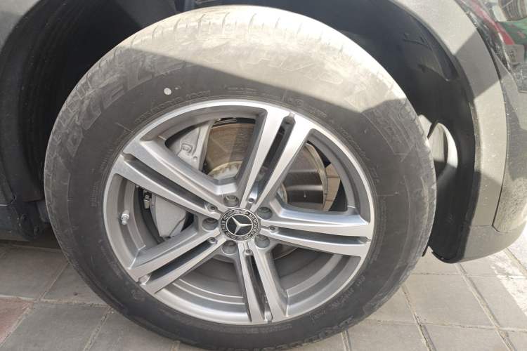 Used Mercedes-Benz GLC 2021 GLC 260 L 4MATIC Dynamic Edition Right Front Wheel Hub