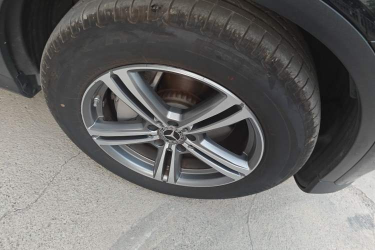 Used Mercedes-Benz GLC 2021 GLC 260 L 4MATIC Dynamic Edition Right Front Wheel Hub
