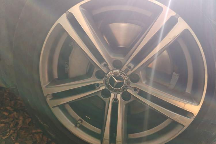 Used Mercedes-Benz GLC 2021 GLC 260 L 4MATIC Dynamic Edition Right Front Wheel Hub