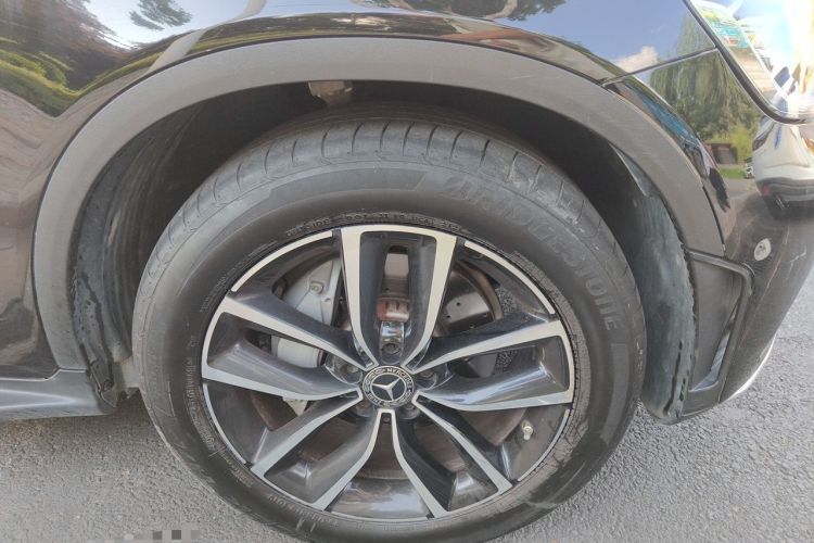 Used Mercedes-Benz GLC 2021 GLC 260 L 4MATIC Luxury Model Right Front Wheel Hub