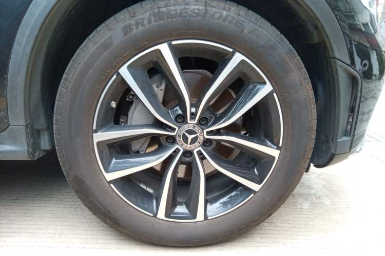 Used Mercedes-Benz GLC 2021 GLC 300 L 4MATIC Dynamic Model Right Front Wheel Hub