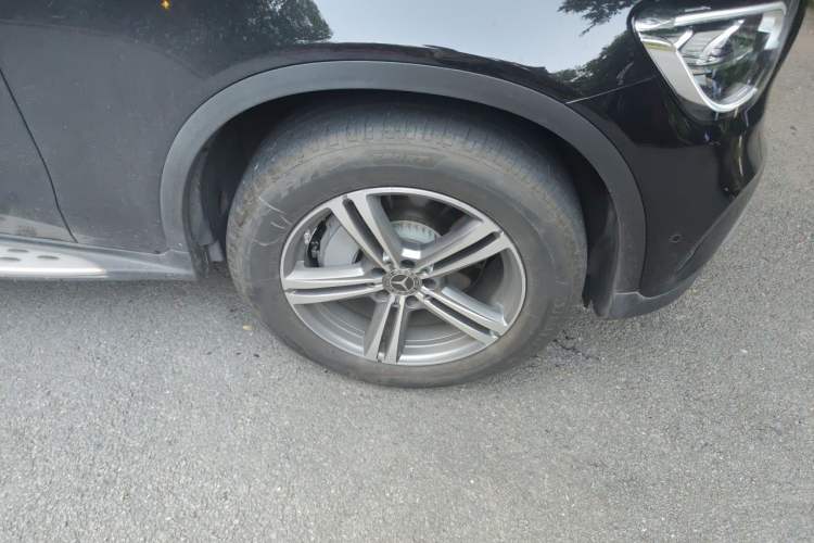Used Mercedes-Benz GLC 2021 GLC 260 L 4MATIC Dynamic Edition Right Front Wheel Hub