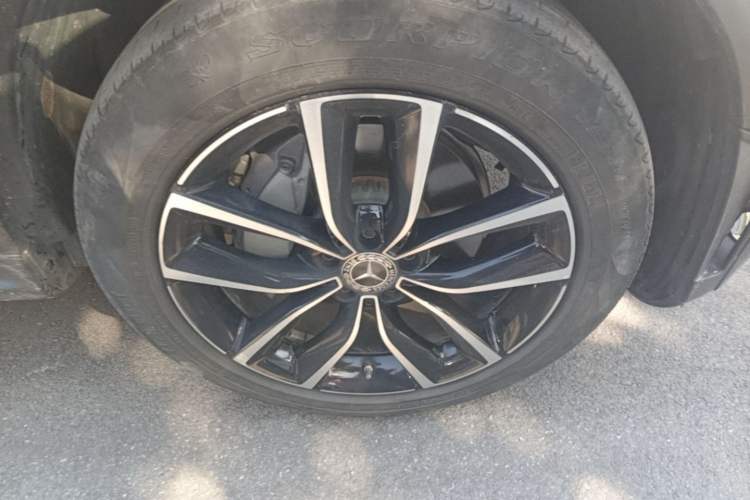Used Mercedes-Benz GLC 2021 GLC 300 L 4MATIC Dynamic Model Right Front Wheel Hub