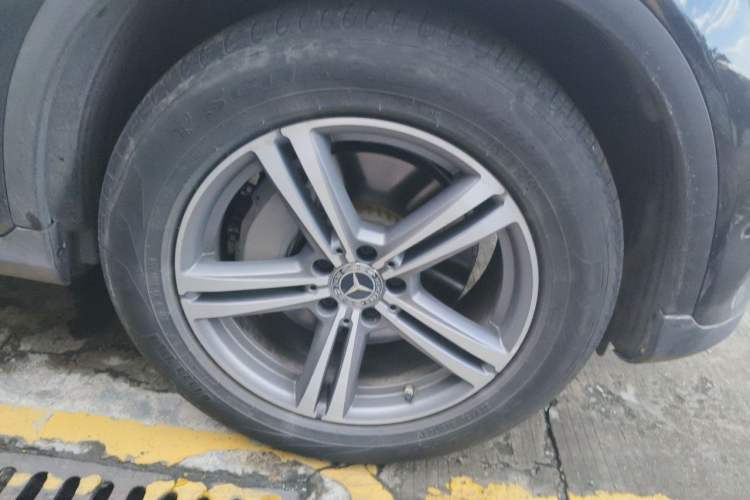 Used Mercedes-Benz GLC 2021 GLC 260 L 4MATIC Dynamic Edition Right Front Wheel Hub