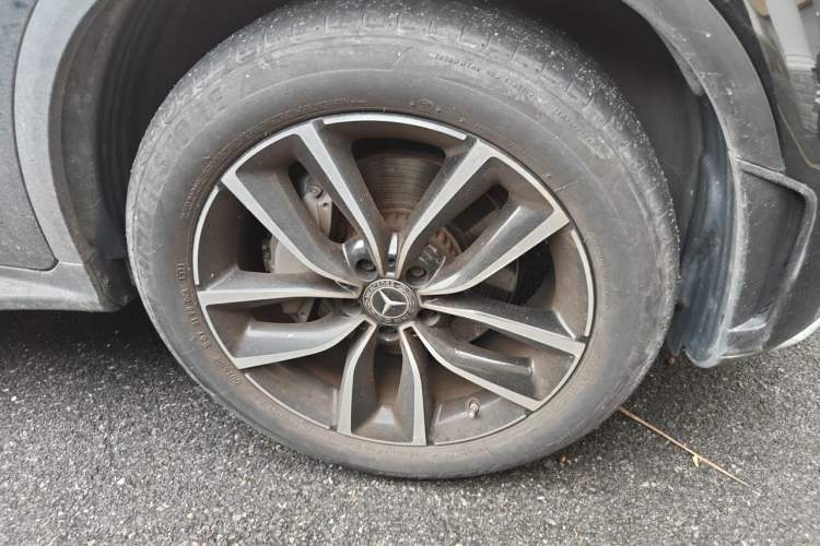 Used Mercedes-Benz GLC 2021 GLC 300 L 4MATIC Dynamic Model Right Front Wheel Hub