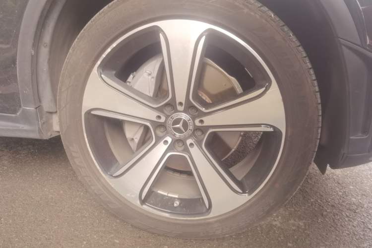 Used Mercedes-Benz GLC 2021 GLC 300 L 4MATIC Dynamic Model Right Front Wheel Hub