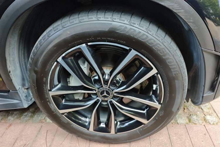 Used Mercedes-Benz GLC 2021 GLC 260 L 4MATIC Luxury Model Right Front Wheel Hub