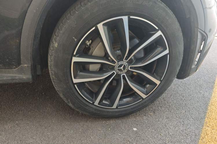 Used Mercedes-Benz GLC 2021 GLC 300 L 4MATIC Dynamic Model Right Front Wheel Hub