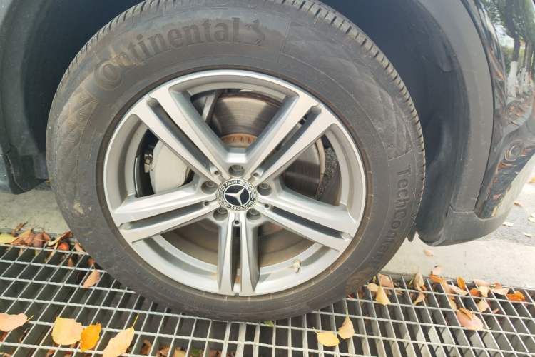 Used Mercedes-Benz GLC 2021 GLC 260 L 4MATIC Dynamic Edition Right Front Wheel Hub