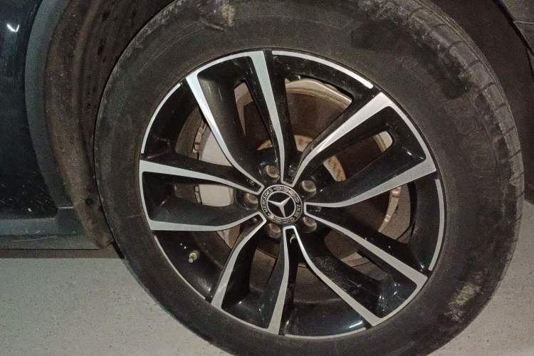Used Mercedes-Benz GLC 2021 GLC 260 L 4MATIC Luxury Model Right Front Wheel Hub