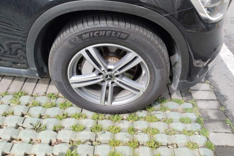 Used Mercedes-Benz GLC 2021 GLC 260 L 4MATIC Dynamic Edition Right Front Wheel Hub