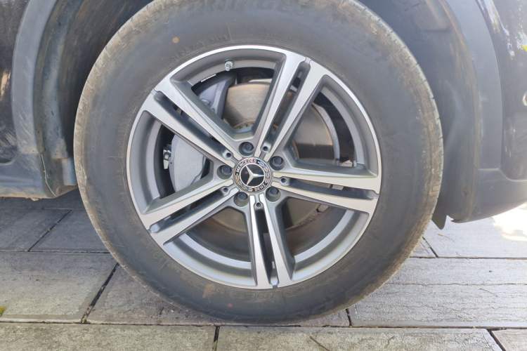 Used Mercedes-Benz GLC 2021 GLC 260 L 4MATIC Dynamic Edition Right Front Wheel Hub
