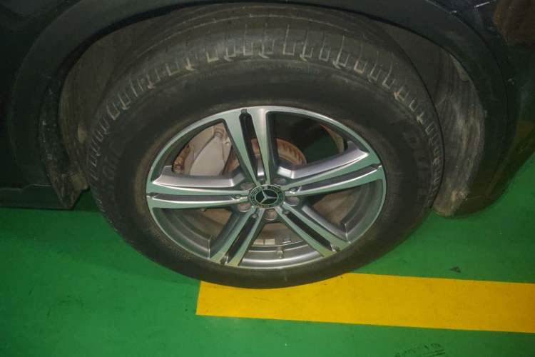 Used Mercedes-Benz GLC 2021 GLC 260 L 4MATIC Dynamic Edition Right Front Wheel Hub