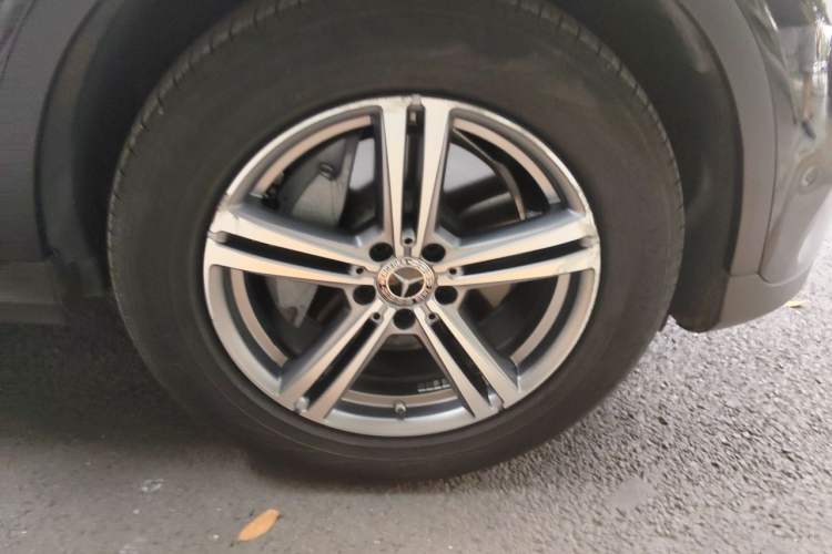 Used Mercedes-Benz GLC 2021 GLC 260 L 4MATIC Dynamic Edition Right Front Wheel Hub