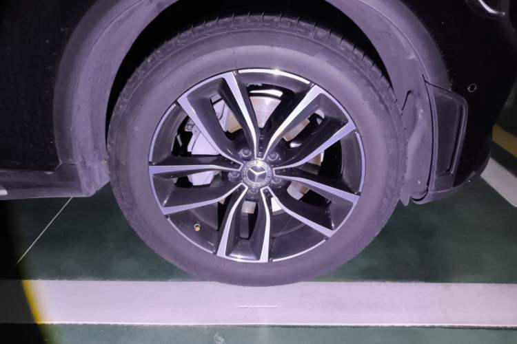 Used Mercedes-Benz GLC 2021 GLC 300 L 4MATIC Dynamic Model Right Front Wheel Hub