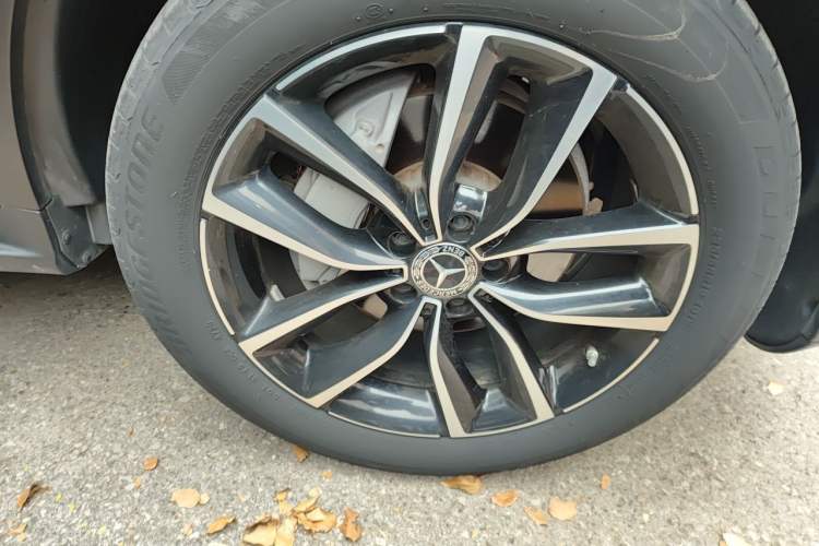 Used Mercedes-Benz GLC 2021 GLC 260 L 4MATIC Luxury Model Right Front Wheel Hub