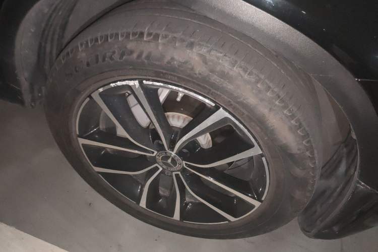 Used Mercedes-Benz GLC 2021 GLC 260 L 4MATIC Luxury Model Right Front Wheel Hub