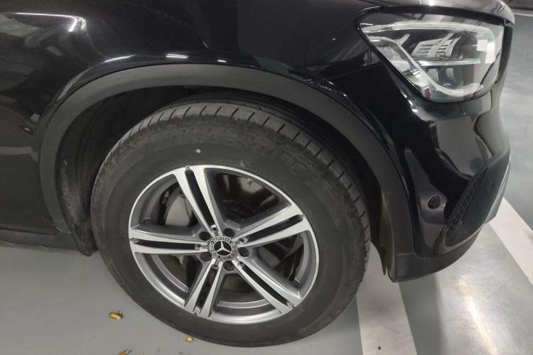 Used Mercedes-Benz GLC 2021 GLC 260 L 4MATIC Dynamic Edition Right Front Wheel Hub