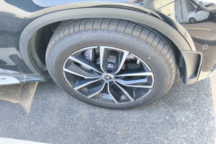 Used Mercedes-Benz GLC 2021 GLC 300 L 4MATIC Dynamic Model Right Front Wheel Hub