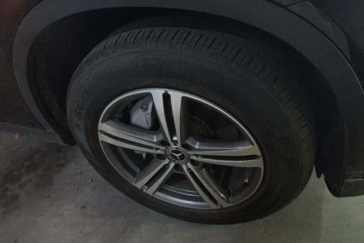 Used Mercedes-Benz GLC 2021 GLC 260 L 4MATIC Dynamic Edition Right Front Wheel Hub
