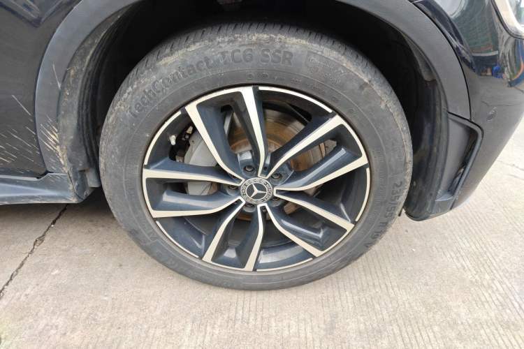 Used Mercedes-Benz GLC 2021 GLC 260 L 4MATIC Luxury Model Right Front Wheel Hub