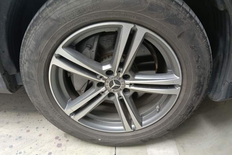 Used Mercedes-Benz GLC 2021 GLC 260 L 4MATIC Dynamic Edition Right Front Wheel Hub