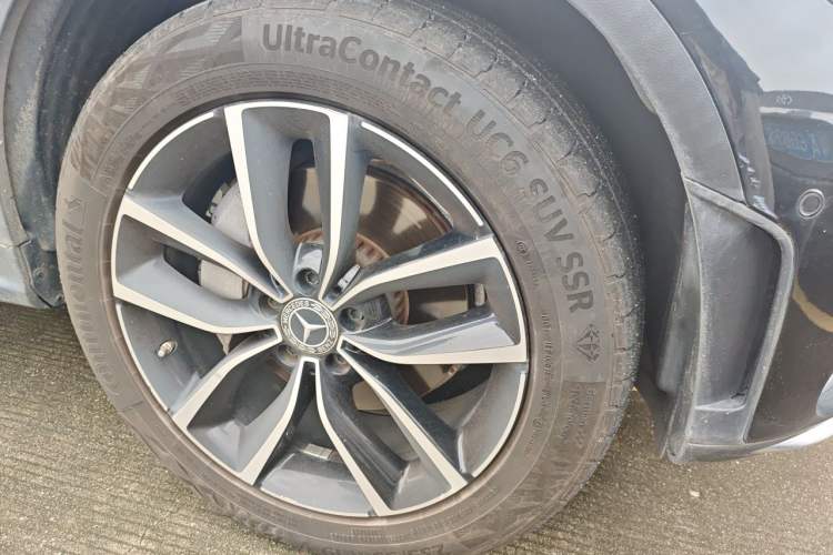 Used Mercedes-Benz GLC 2021 GLC 300 L 4MATIC Dynamic Model Right Front Wheel Hub