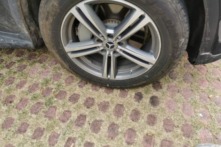 Used Mercedes-Benz GLC 2021 GLC 260 L 4MATIC Dynamic Edition Right Front Wheel Hub