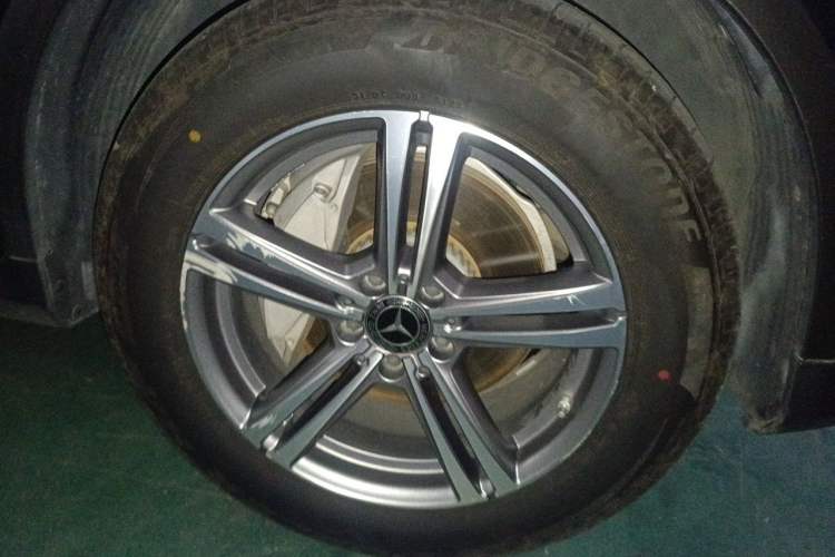 Used Mercedes-Benz GLC 2021 GLC 260 L 4MATIC Dynamic Edition Right Front Wheel Hub