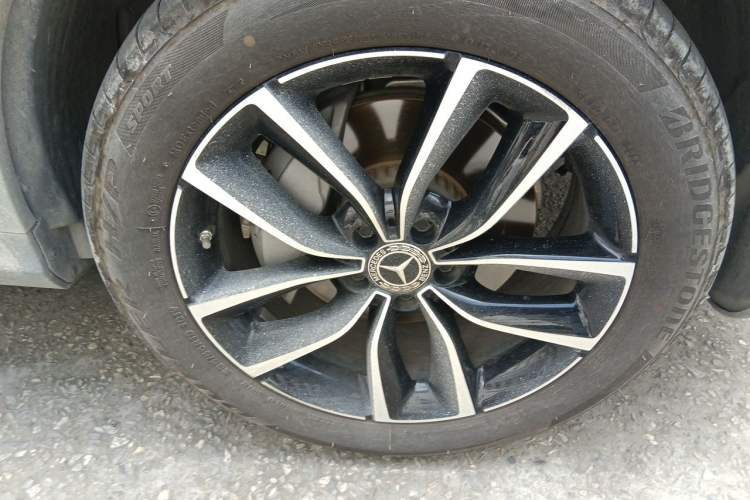 Used Mercedes-Benz GLC 2021 GLC 260 L 4MATIC Luxury Model Right Front Wheel Hub