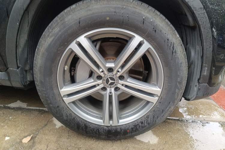 Used Mercedes-Benz GLC 2021 GLC 260 L 4MATIC Dynamic Edition Right Front Wheel Hub