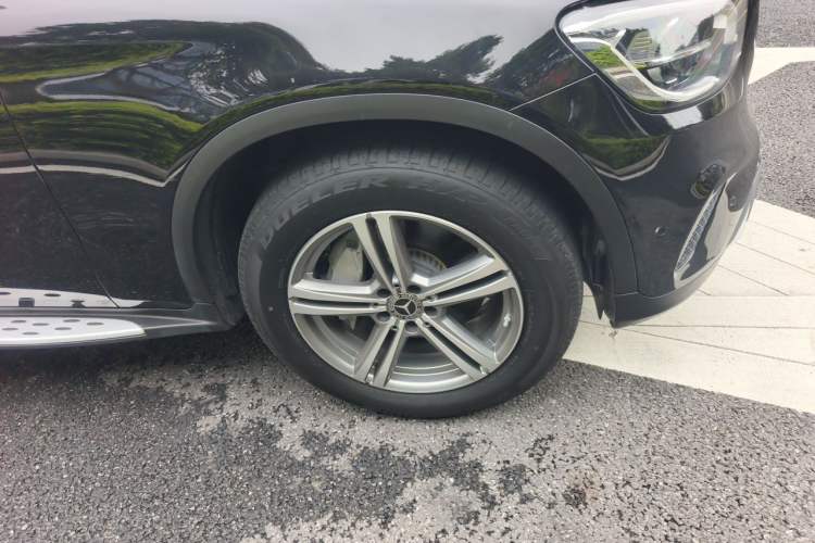 Used Mercedes-Benz GLC 2021 GLC 260 L 4MATIC Dynamic Edition Right Front Wheel Hub