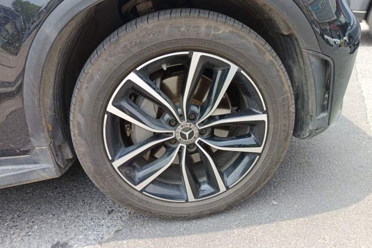 Used Mercedes-Benz GLC 2021 GLC 260 L 4MATIC Luxury Model Right Front Wheel Hub