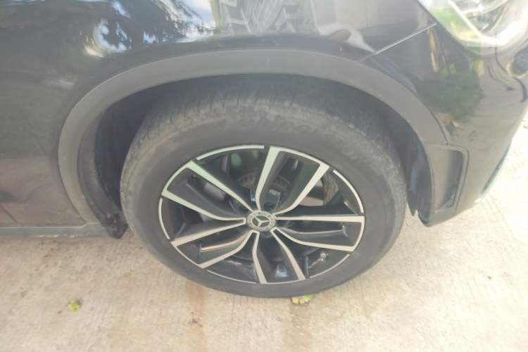 Used Mercedes-Benz GLC 2021 GLC 260 L 4MATIC Luxury Model Right Front Wheel Hub