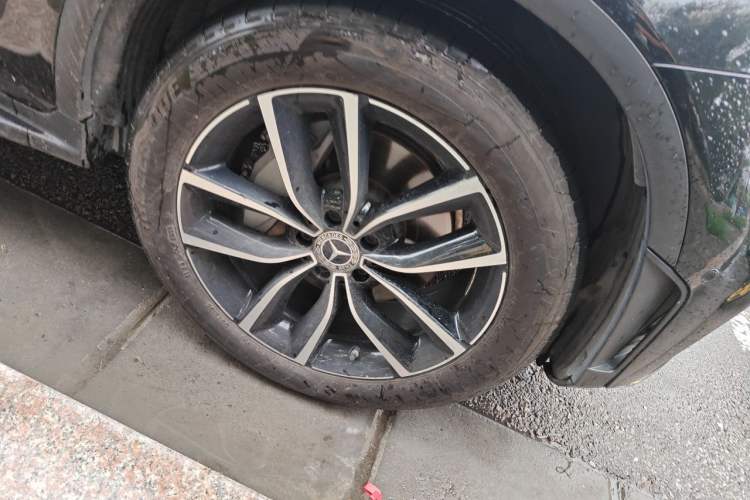Used Mercedes-Benz GLC 2021 GLC 260 L 4MATIC Luxury Model Right Front Wheel Hub