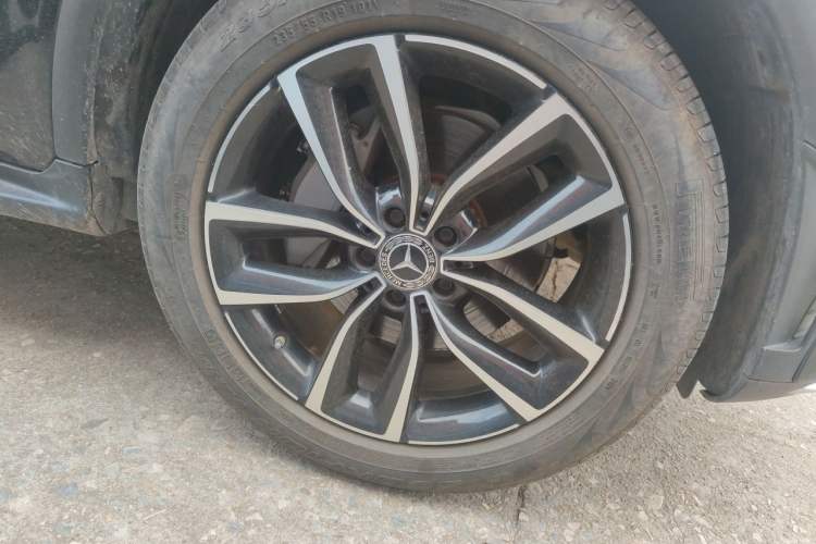 Used Mercedes-Benz GLC 2021 GLC 300 L 4MATIC Dynamic Model Right Front Wheel Hub